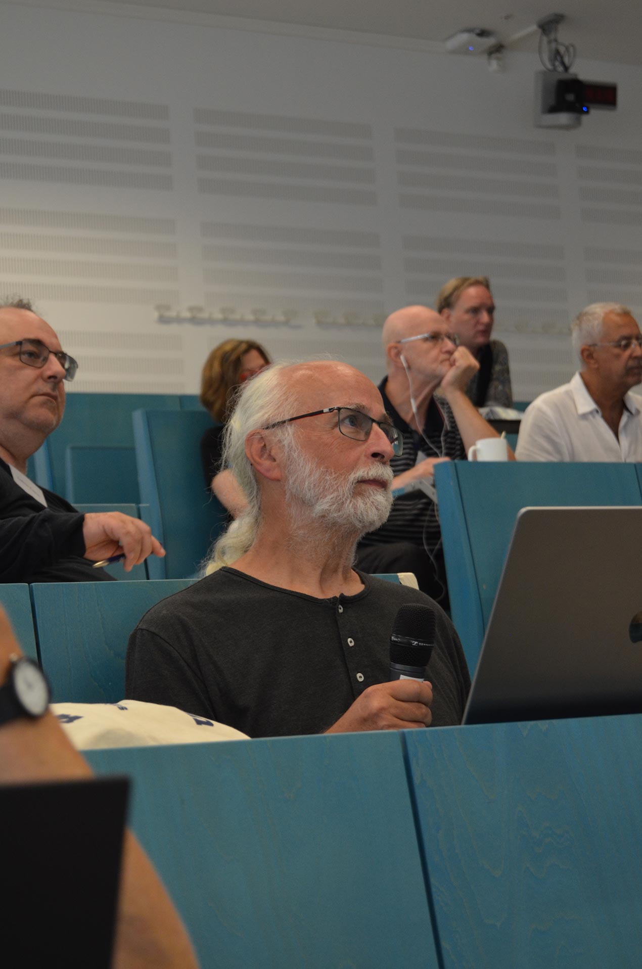 Audience_04.jpg